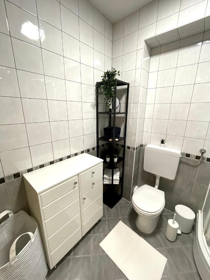 Apartment Dalmatino Baska Voda Exterior photo