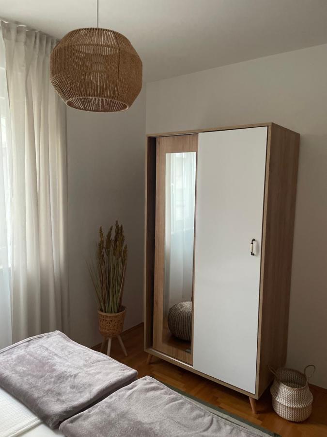 Apartment Dalmatino Baska Voda Exterior photo
