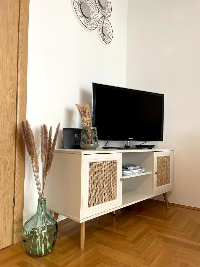 Apartment Dalmatino Baska Voda Exterior photo